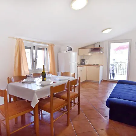 Comfortable Flat With Terrace In *