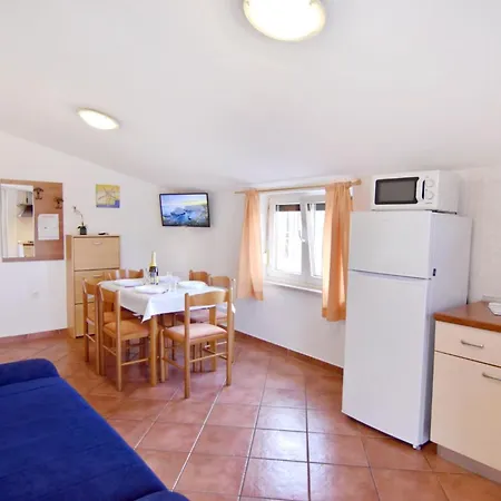 Comfortable Flat With Terrace In Apartment