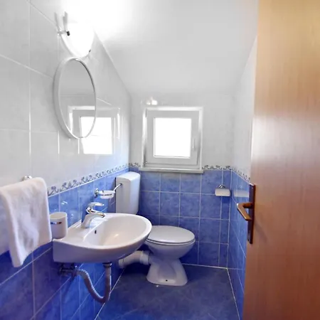 شقة Comfortable Flat With Terrace In أوماغ